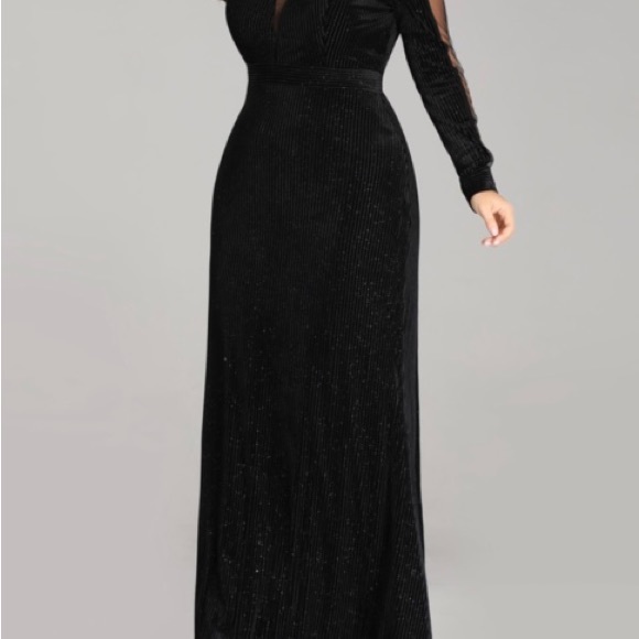 Black, long sleeve, formal gown sequence size 14 - Picture 3 of 6